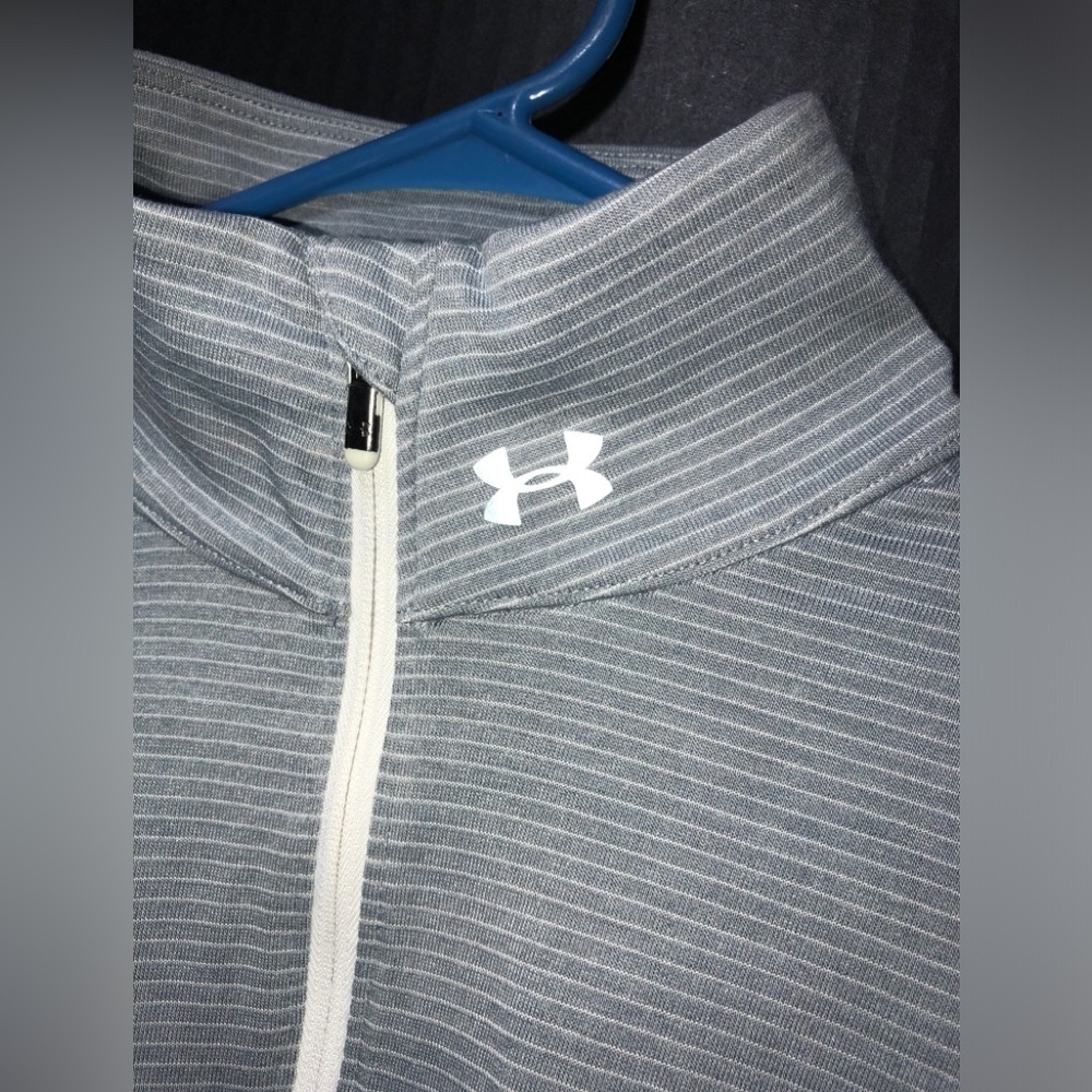⛵️Under Armour Gray Striped Threadborne Streaker 1/2 Zip Shirt - Picture 3 of 14